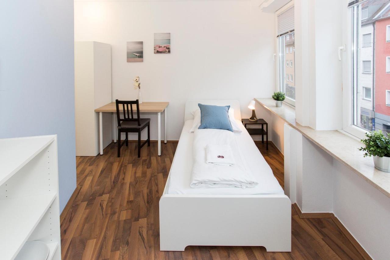 Zentral Gelegene Zimmer Mit Gemeinschaftsbad Und Kueche Nürnberg Exterior foto