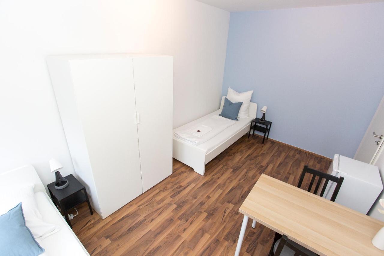 Zentral Gelegene Zimmer Mit Gemeinschaftsbad Und Kueche Nürnberg Exterior foto