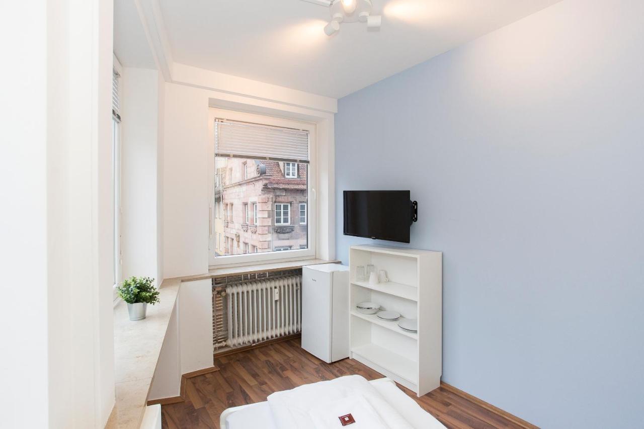 Zentral Gelegene Zimmer Mit Gemeinschaftsbad Und Kueche Nürnberg Exterior foto