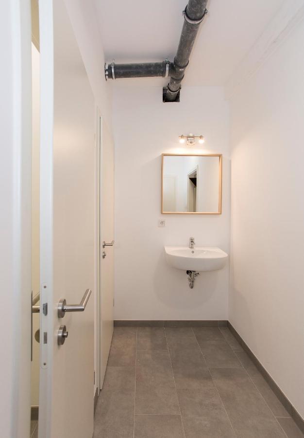 Zentral Gelegene Zimmer Mit Gemeinschaftsbad Und Kueche Nürnberg Exterior foto