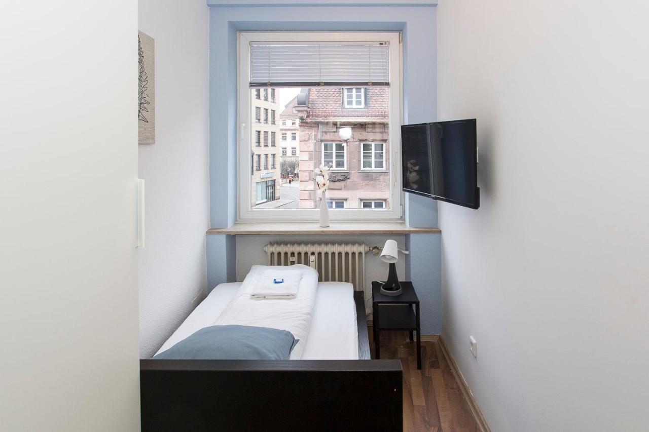 Zentral Gelegene Zimmer Mit Gemeinschaftsbad Und Kueche Nürnberg Exterior foto