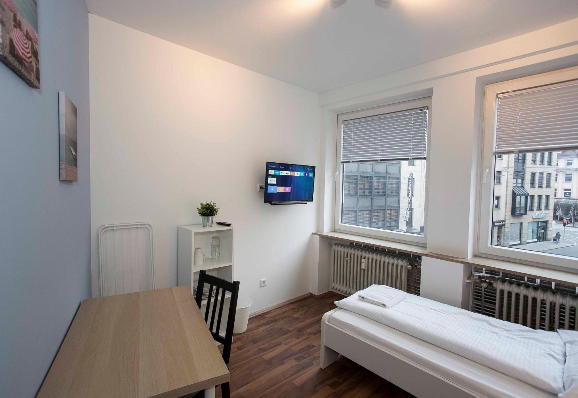 Zentral Gelegene Zimmer Mit Gemeinschaftsbad Und Kueche Nürnberg Exterior foto
