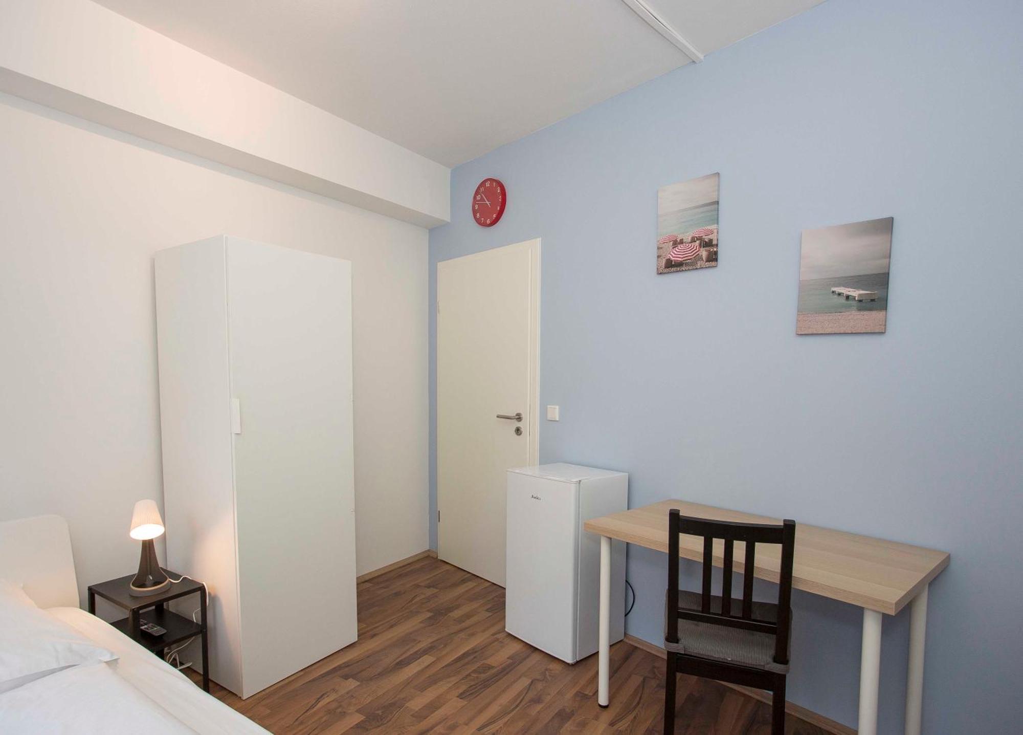 Zentral Gelegene Zimmer Mit Gemeinschaftsbad Und Kueche Nürnberg Exterior foto